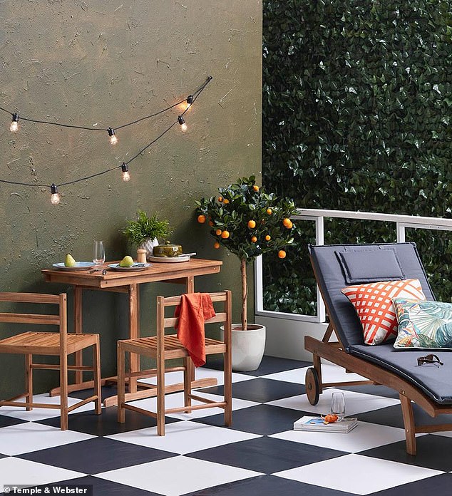 A set of humble outdoor lights have captured the hearts (and homes) of thousands of Aussies over the past few years - and it's not hard to see why