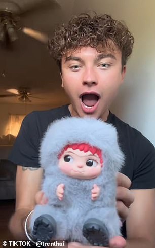Wakuku dolls are the newest toy trend exploding onto the scene thanks to their lower price points, key ring attachment accessories and mischievous smirks
