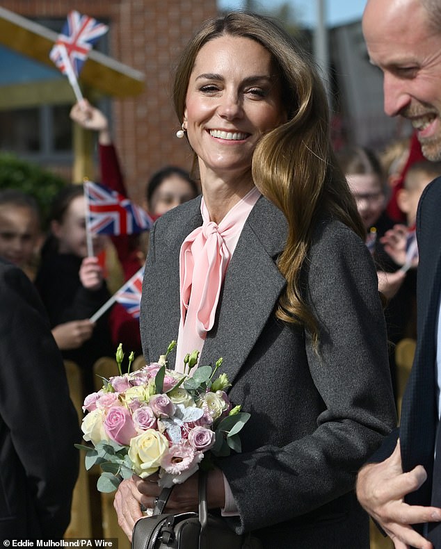 The Princess of Wales was the image of elegance with her stunning 'bronde' tresses as she made a visit to Southport this morning