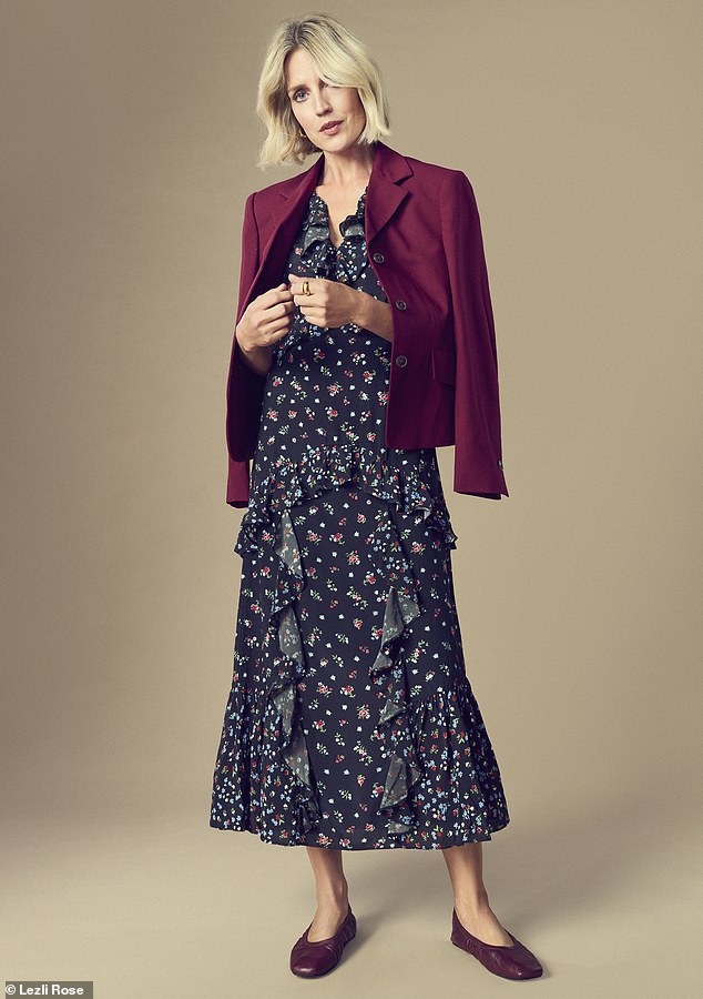 I'm a fashion editor and I hate frumpy ditsy floral dresses... but these slimming styles have changed my mind. They're flying off the shelves -and one is just £26: DINAH VAN TULLEKEN